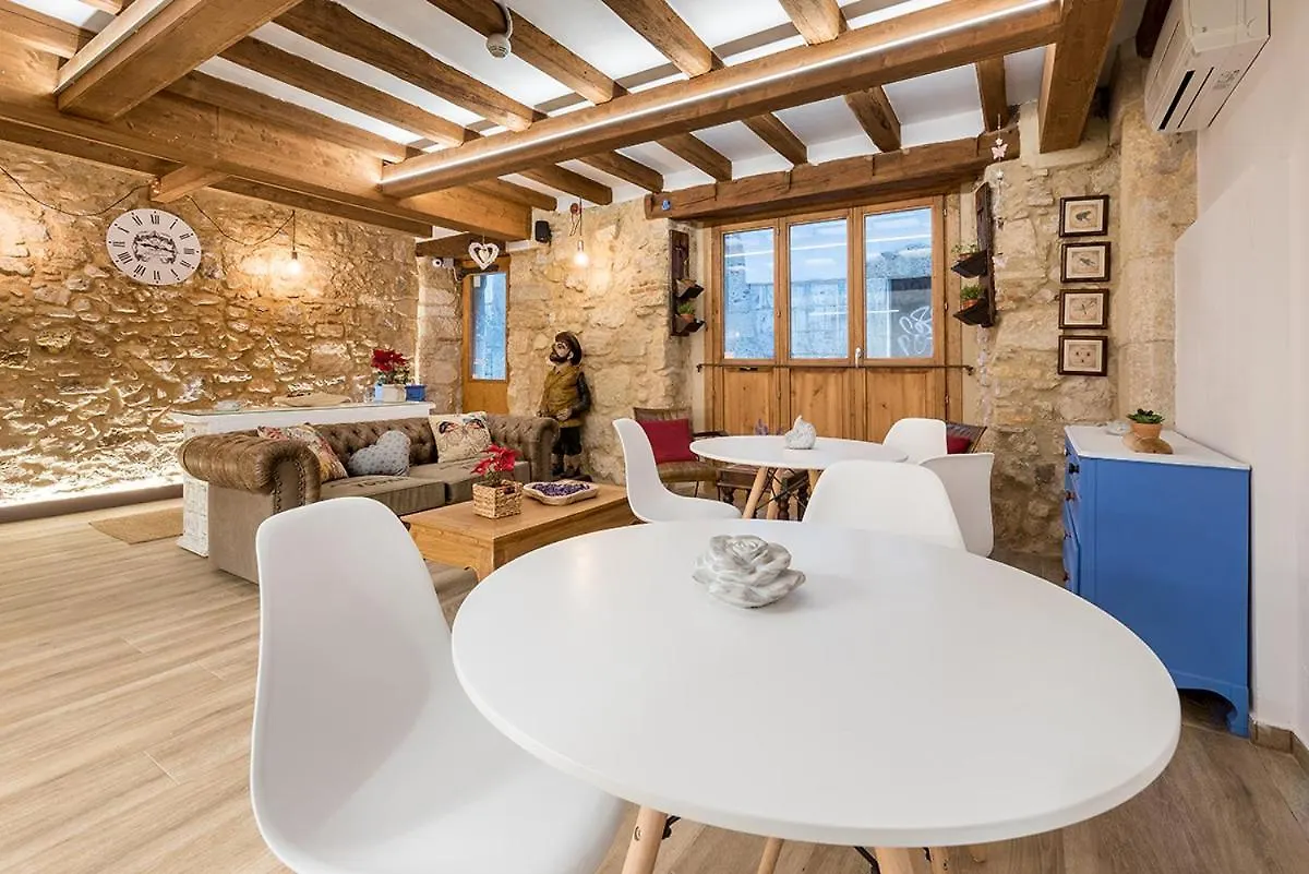 Отель Hostal 977 Таррагона