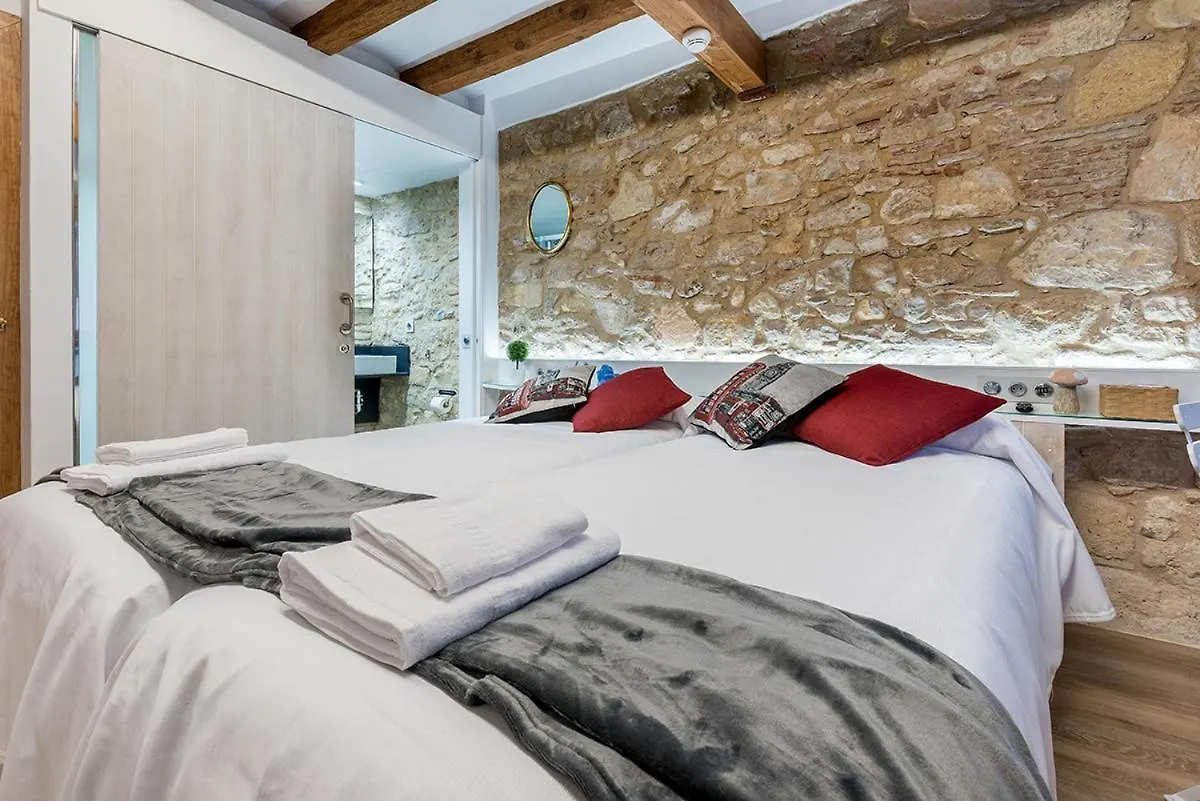 Hostal 977 Таррагона 3*,
