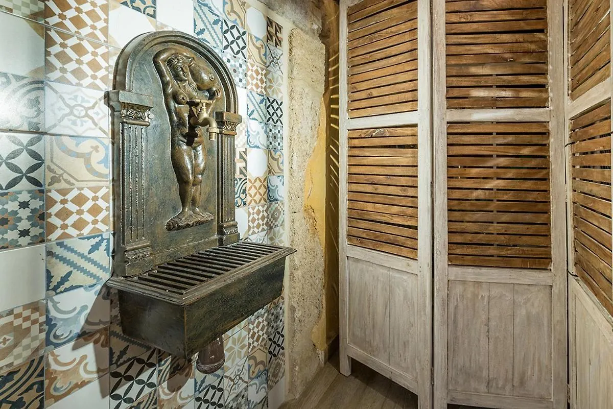 Hostal 977 Таррагона 3*,  Испания