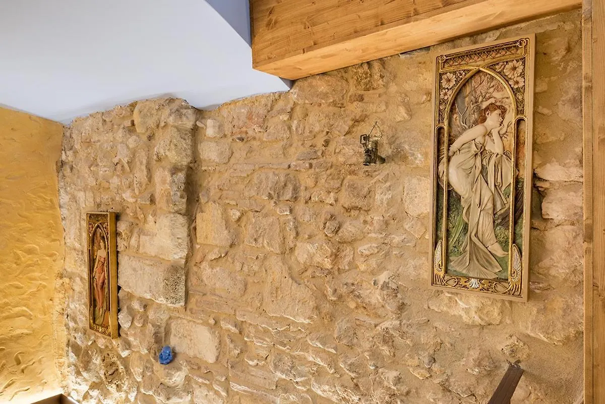 *** Отель Hostal 977 Таррагона Испания